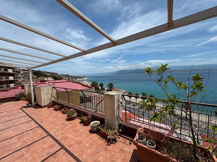 Casa bilocale in affitto in Via Consolare Pompea, Villaggio Pace, Messina