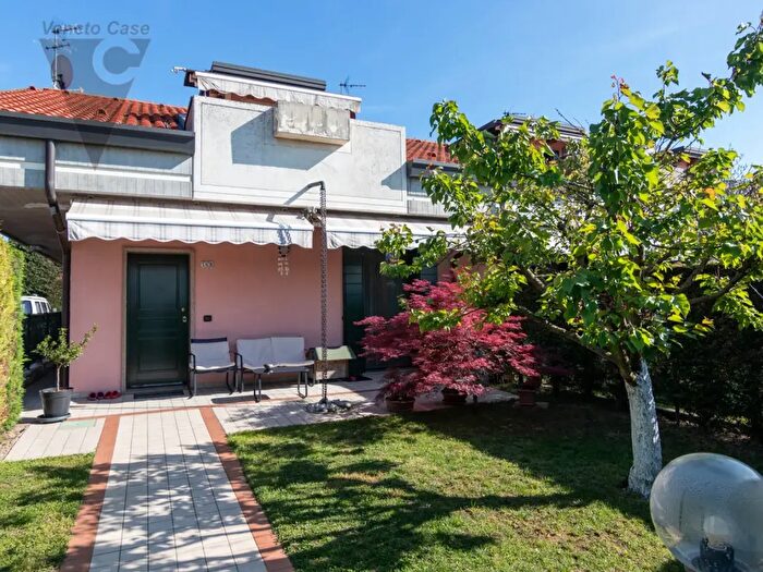 Casa quadrilocale in vendita in Via Antonio Norbiato, Ponte San Nicolo