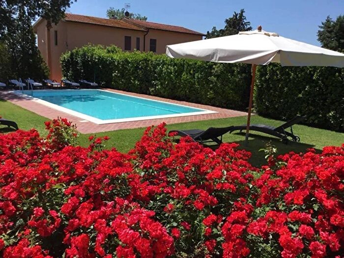 Casa con 12 locali in affitto in Magliano in Toscana, Magliano In Toscana