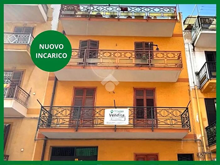 Appartamento trilocale in vendita in Via Alexander Fleming, Bagheria