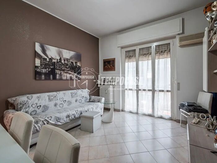 Appartamento bilocale in vendita in Via Giacomo Puccini, Trezzano Sul Naviglio