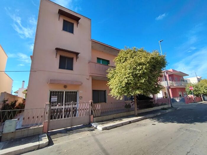 Casa con 9 locali in vendita in Taurisano