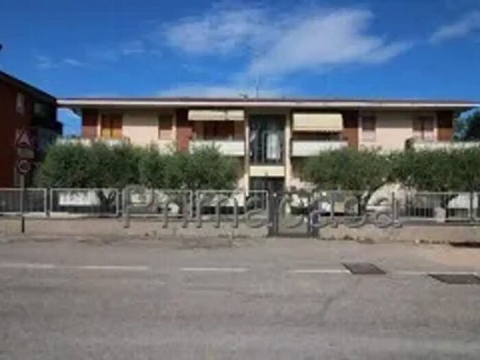 Appartamento con 5 locali in vendita in Via Duomo, Pescantina