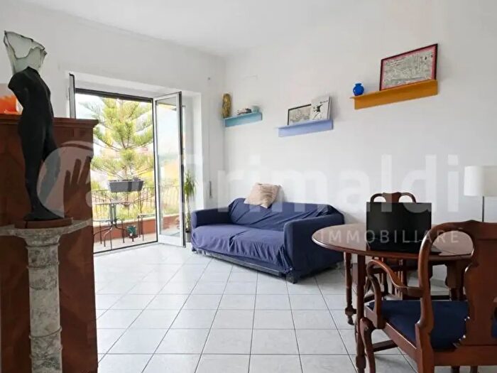 Appartamento trilocale in affitto in Via Monte del Gallo, Roma