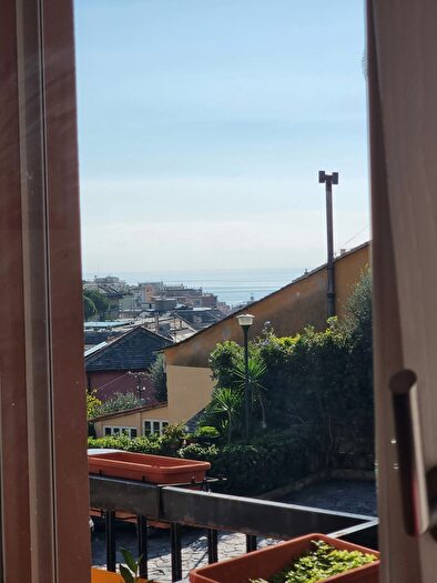 Appartamento con 8 locali in vendita in Genova