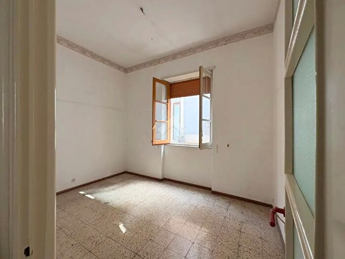 Appartamento quadrilocale in vendita in Via Luigi Castiglione, Catania