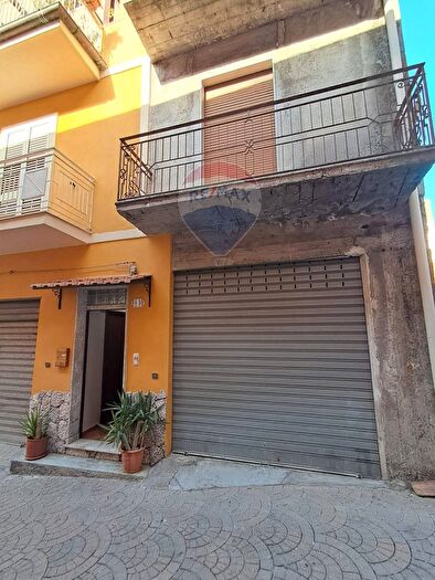 Casa con 5 locali in vendita in Via Croce, Gaggi