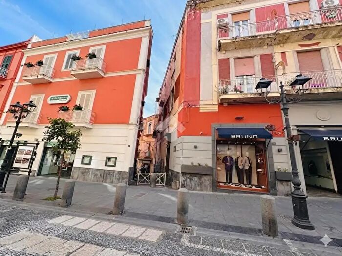 Appartamento bilocale in vendita in Traversa Avezzana, Torre Del Greco