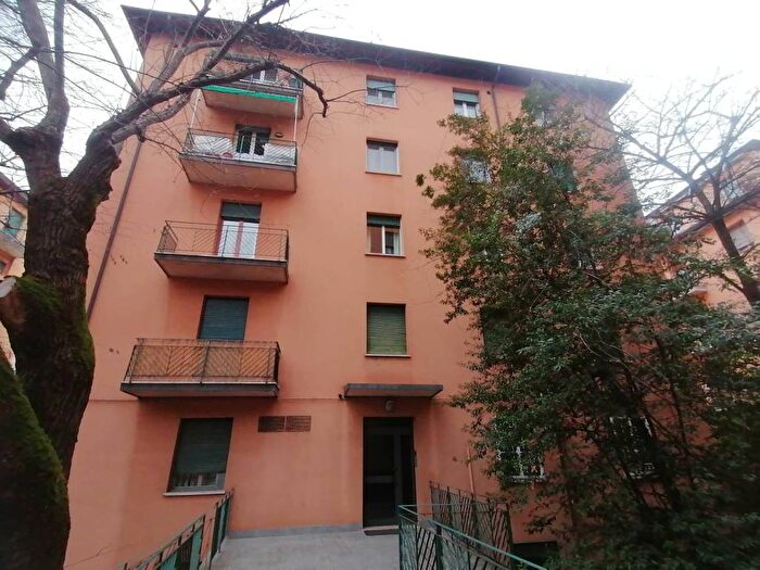 Appartamento quadrilocale in affitto in Via Saragozza, Saragozza fuori Porta, Bologna