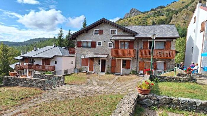 Appartamento trilocale in vendita in Via Rocca dAveto, Santo Stefano DAveto