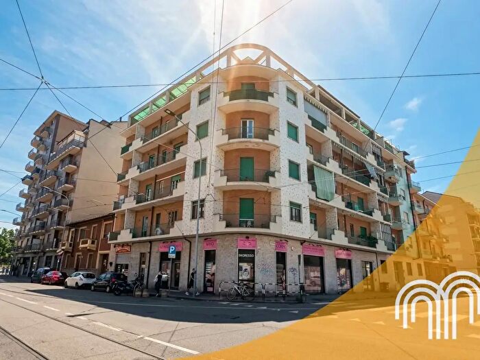 Appartamento bilocale in vendita in Via Monginevro, Torino
