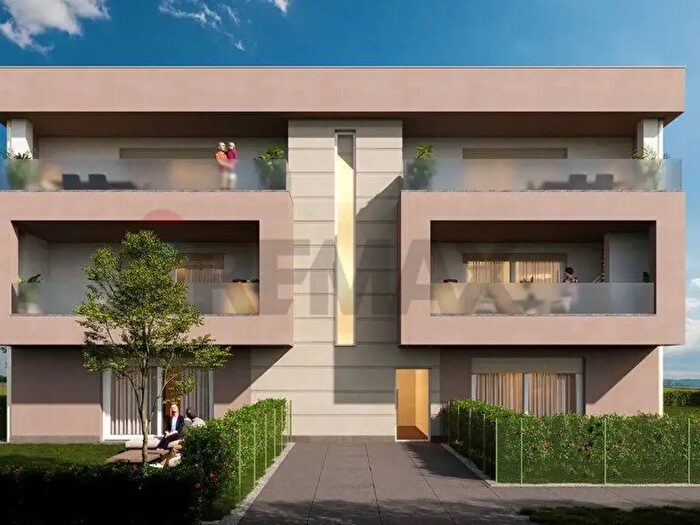 Appartamento trilocale in vendita in Via Beato Angelico, Besana In Brianza