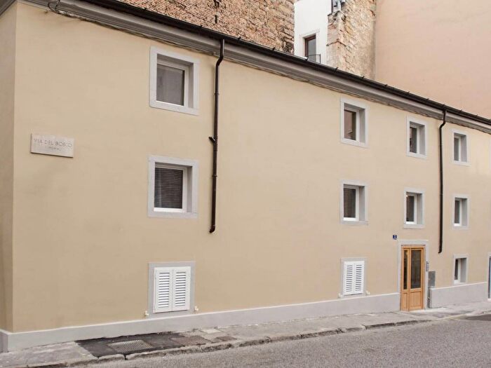 Appartamento monolocale in affitto in Via del Bosco, Largo Barriera Ospedale Maggiore, Trieste