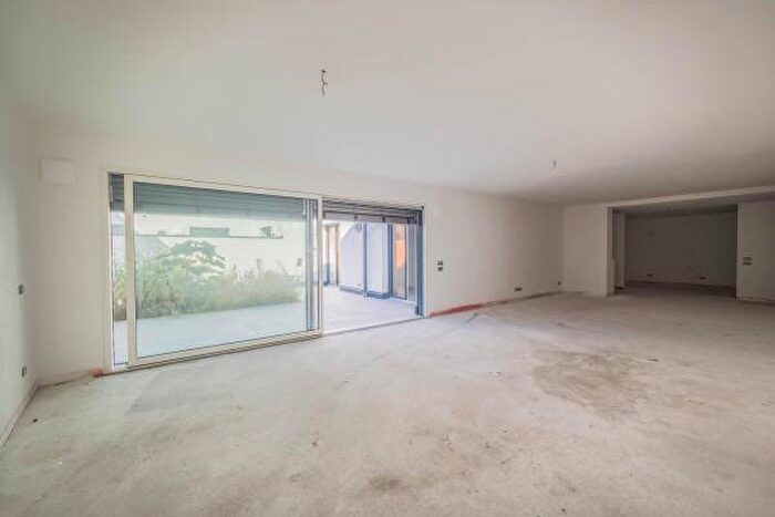 Appartamento trilocale in vendita in Via Vintler, Bolzano