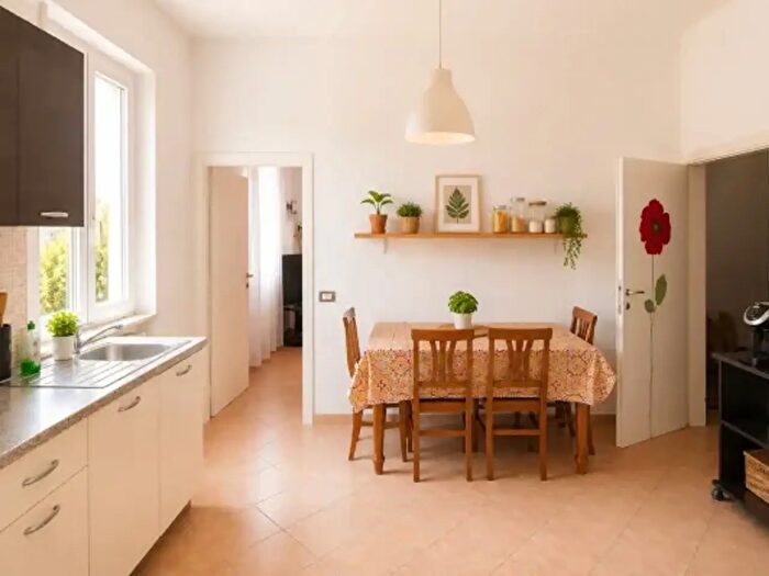 Casa con 6 locali in vendita in Via Roma, Jesi