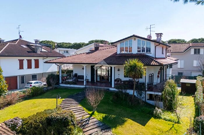 Casa con 5 locali in vendita in Via La Voce, San Mauro Pascoli