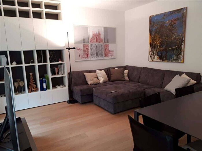 Appartamento trilocale in affitto in Via Alberto Mario, Amendola Buonarroti, Milano