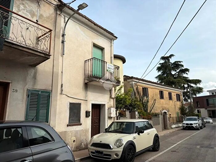 Appartamento trilocale in vendita in Via Principe di Piemonte, Pozzilli
