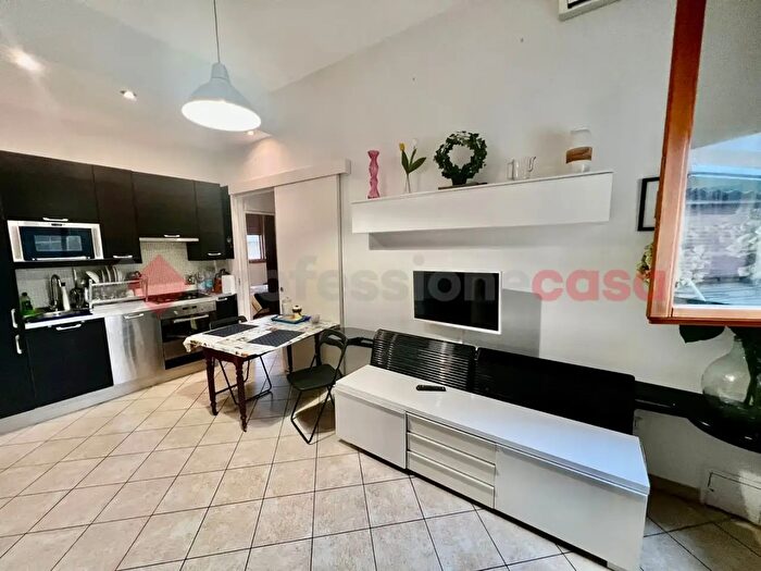 Appartamento trilocale in vendita in Via Cimabue, Campi Bisenzio