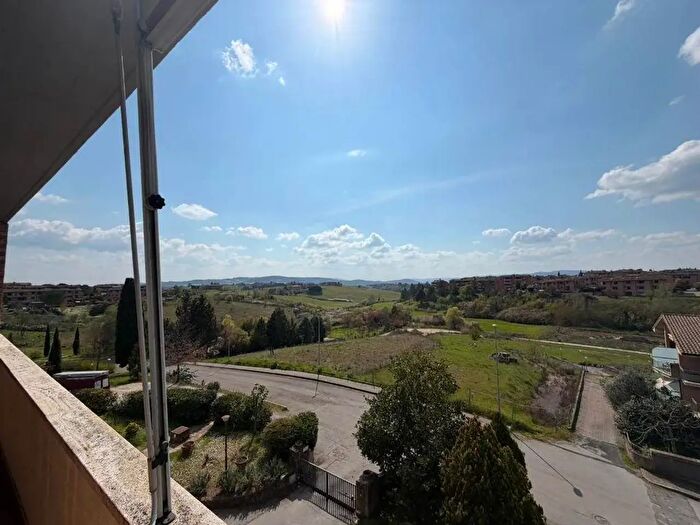 Appartamento con 5 locali in vendita in Sovicille