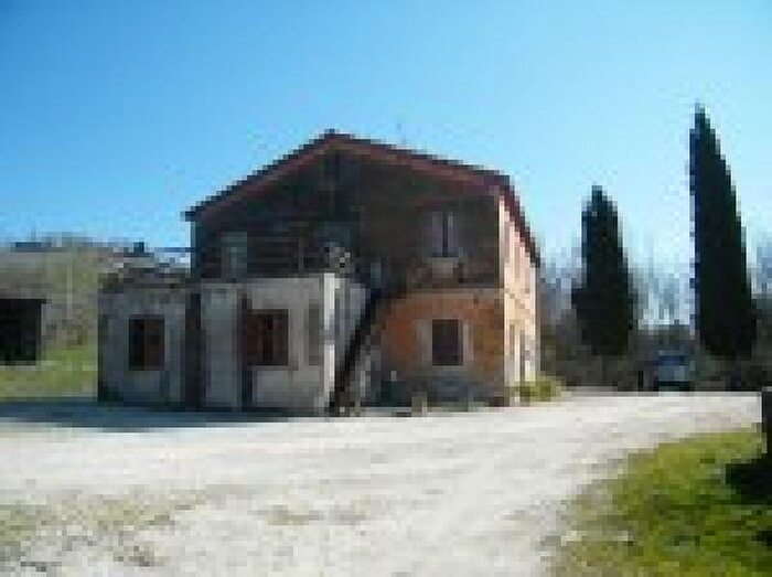 Casa con 6 locali in vendita in Via Gramsci, Poggio San Marcello