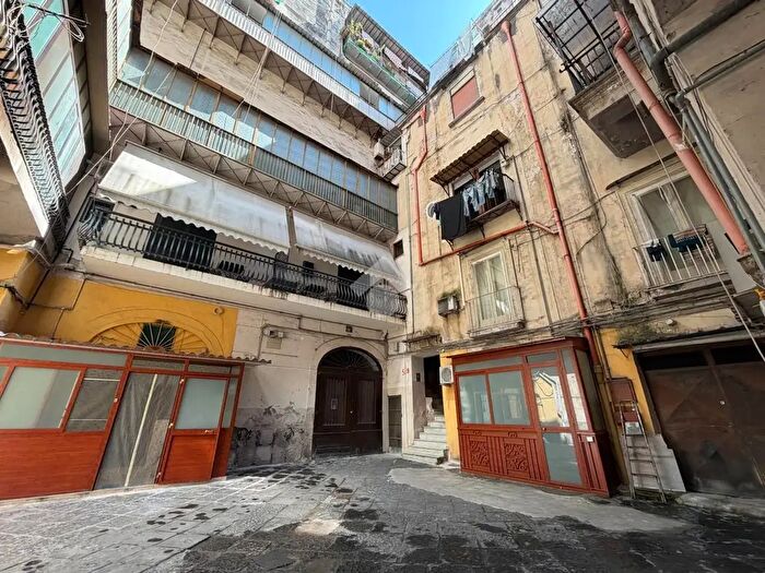 Appartamento monolocale in affitto in Vico Fico al Purgatorio, Napoli