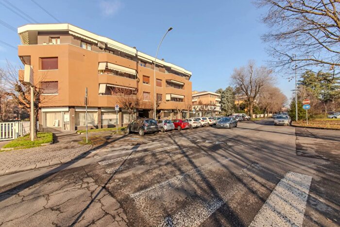 Appartamento quadrilocale in vendita in Arese