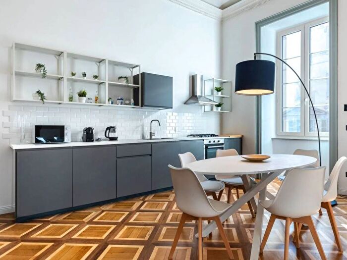 Appartamento bilocale in affitto in Via Cernaia, Quadrilatero Romano, Torino