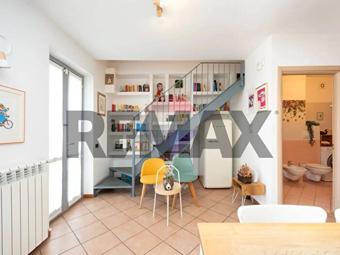 Appartamento trilocale in vendita in Via della Chiesa Rossa, Milano