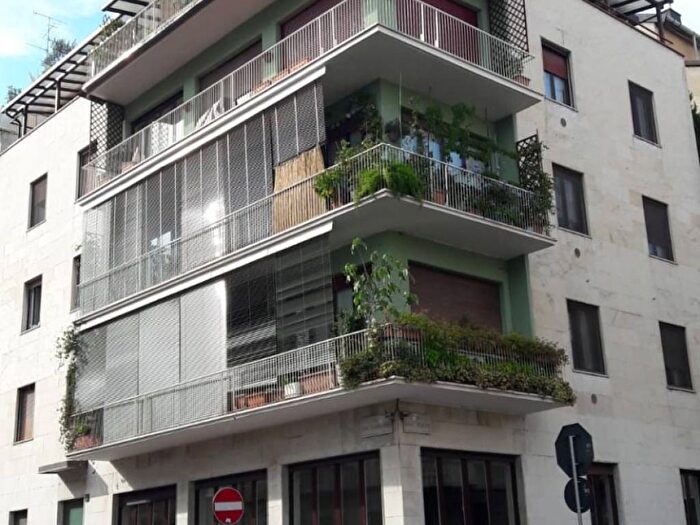 Appartamento trilocale in affitto in Via Pier Lombardo, Porta Romana Medaglie d'Oro, Milano