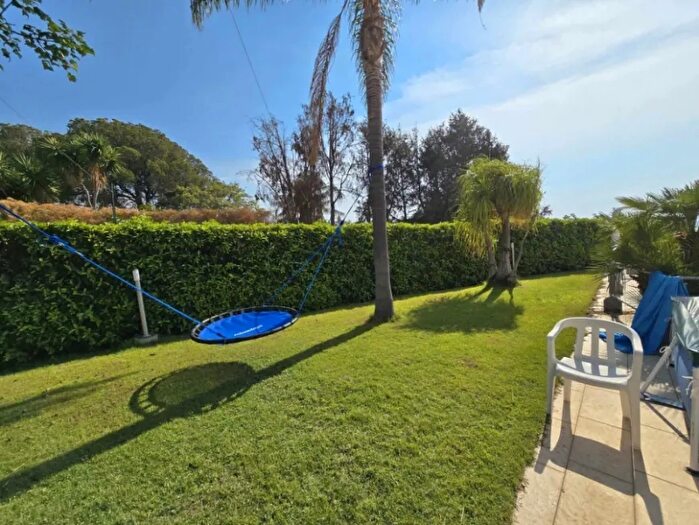 Casa con 19 locali in vendita in Reggio Calabria