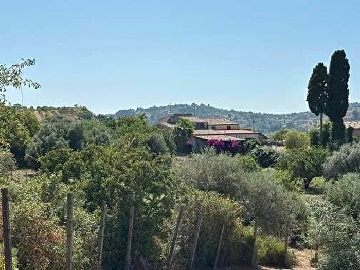 Casa quadrilocale in vendita in Cda Fontanelle, Caltanissetta