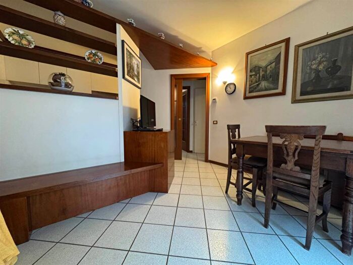 Appartamento trilocale in affitto in Compiobbi, Fiesole