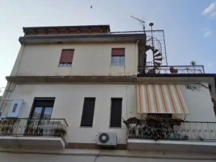 Appartamento quadrilocale in vendita in Via Antonio Gramsci, Gioiosa Ionica