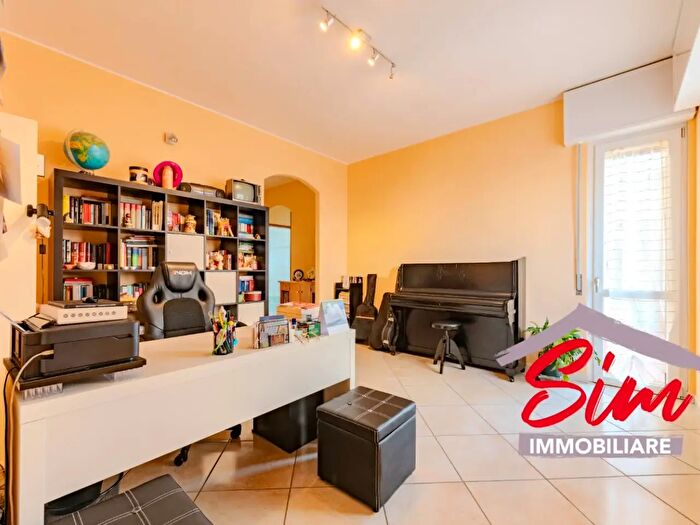 Appartamento trilocale in vendita in Via Redi, Novara