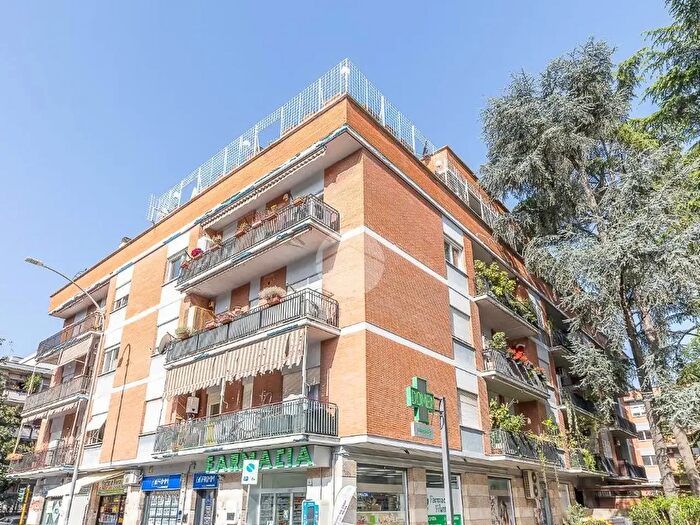 Appartamento quadrilocale in vendita in Piazza Filattiera, Roma