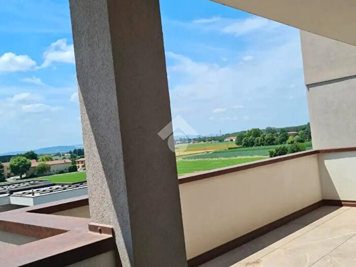 Appartamento quadrilocale in affitto in Via Giacomo Bulgarelli, Castenaso