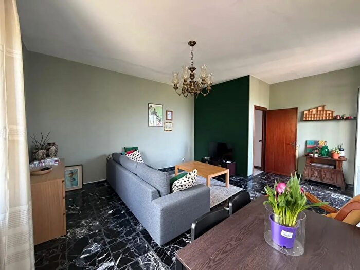 Appartamento con 5 locali in affitto in Fivizzano