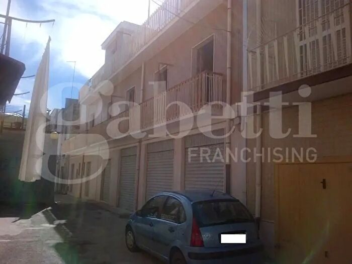 Casa in vendita in Via Prati, Canosa Di Puglia