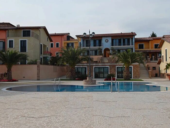 Appartamento trilocale in vendita in Tortoreto