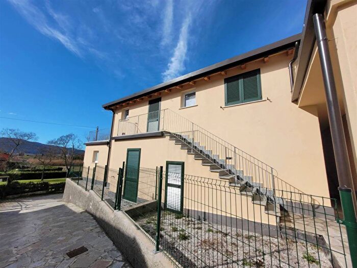 Appartamento trilocale in affitto in CANALBURO, Bradia Nave San Michele, Sarzana