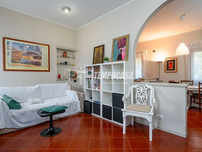 Appartamento trilocale in vendita in Via Cesare Lombroso, Reggio Emilia