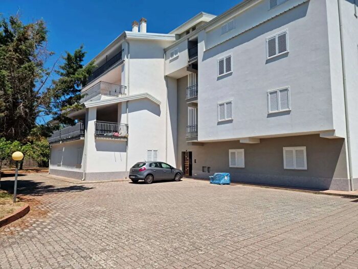 Appartamento con 6 locali in vendita in Località Fernite, Carolei