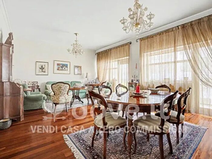 Appartamento con 6 locali in vendita in Via Dalmazia, Bari