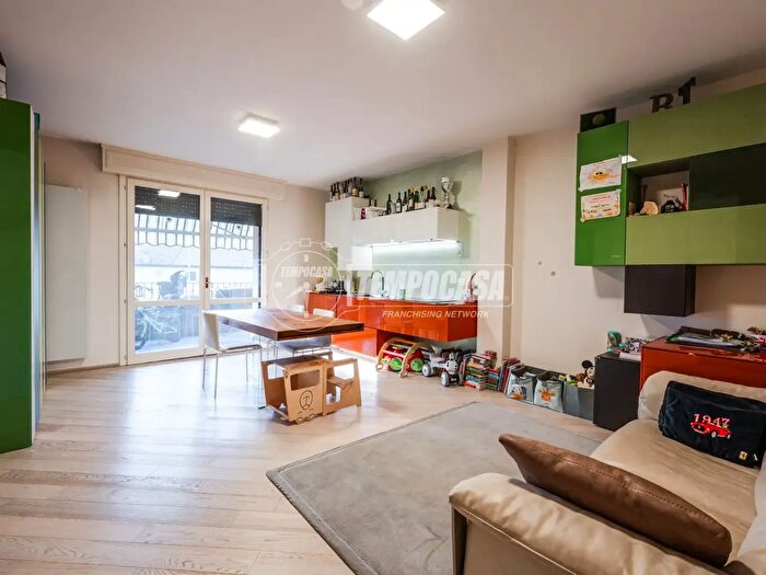 Appartamento trilocale in vendita in Modena d, Castelvetro Di Modena