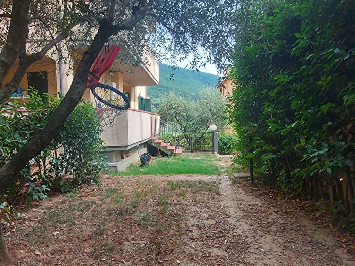 Appartamento quadrilocale in affitto in Via della Chiesa di Santa Lucia, Santa Lucia, Prato