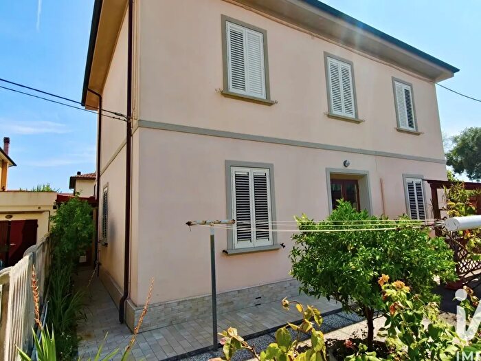 Appartamento con 5 locali in vendita in Via Colombo, Rosignano Marittimo