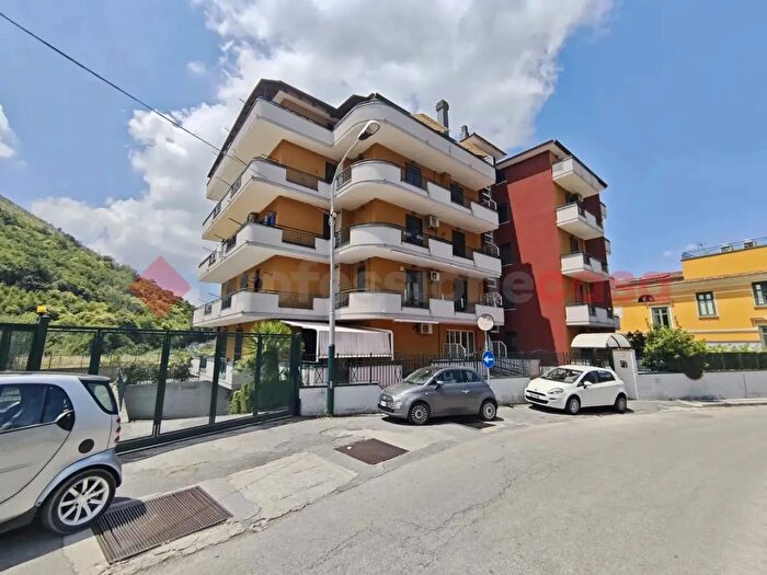 Appartamento in vendita in Via Acquarola, Mercato San Severino