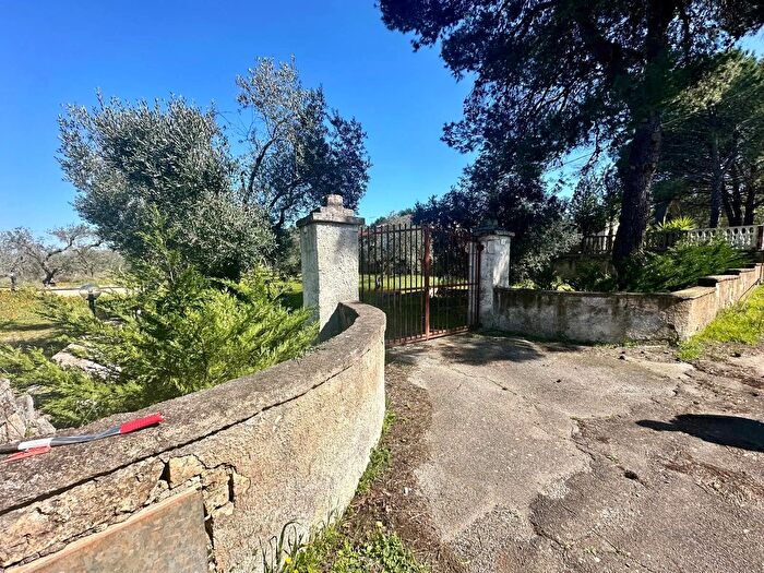 Casa quadrilocale in vendita in Contrada Boara, Mottola