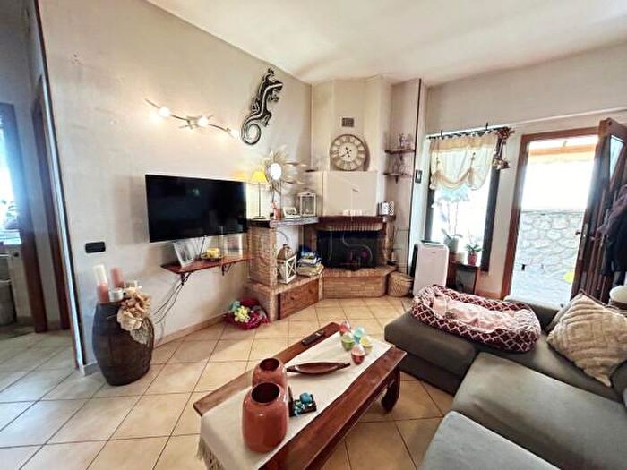 Appartamento con 6 locali in vendita in Via della Battaglia, Anghiari